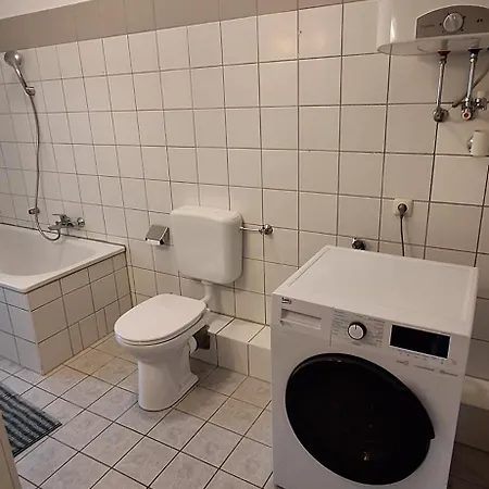 Schoene In Fuer Bis Zu 4 Personen Apartment